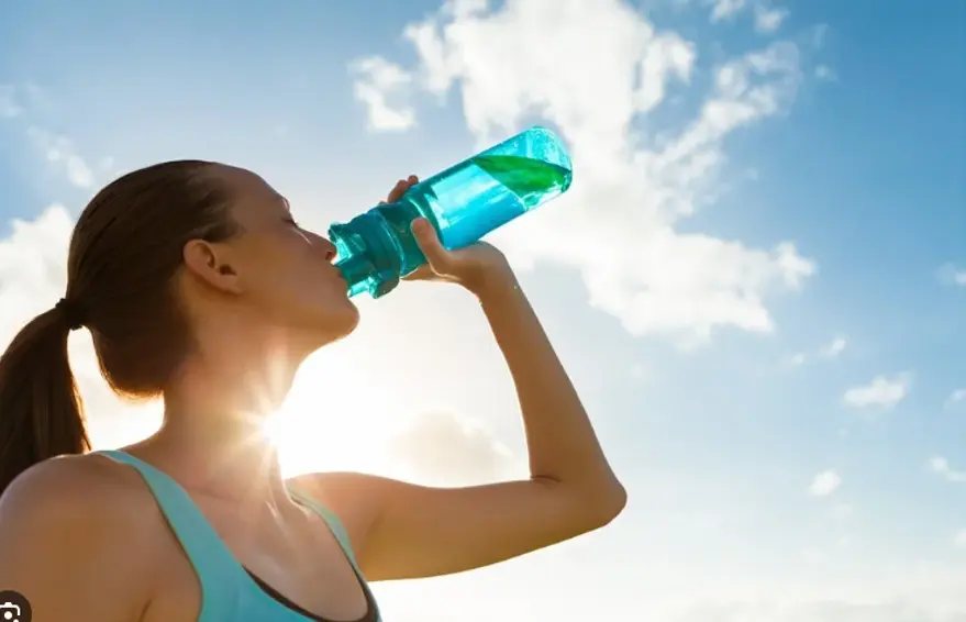 Uống nước rất tốt cho sức khỏe của con người